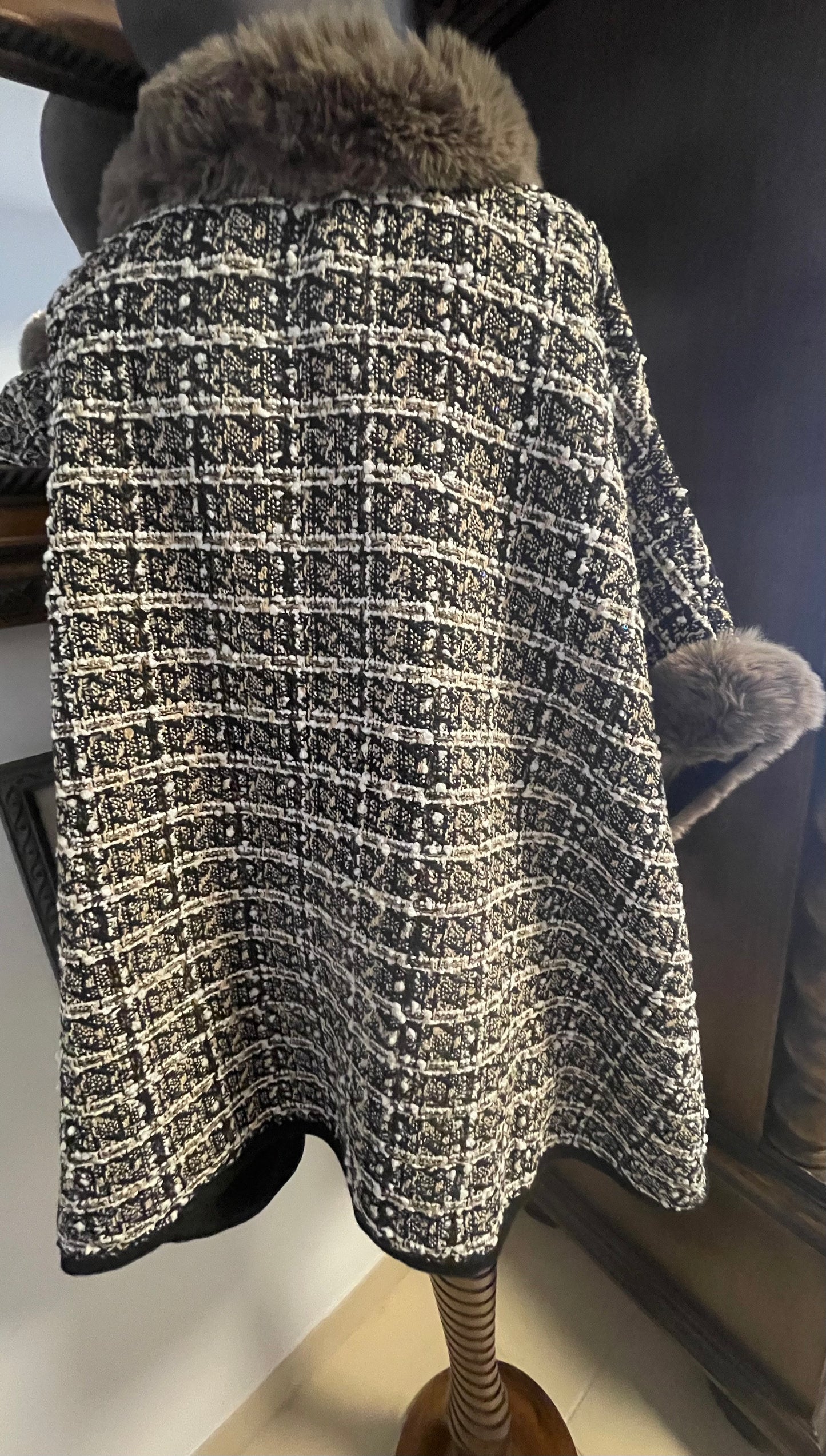 Grey faux fur and tweed cape
