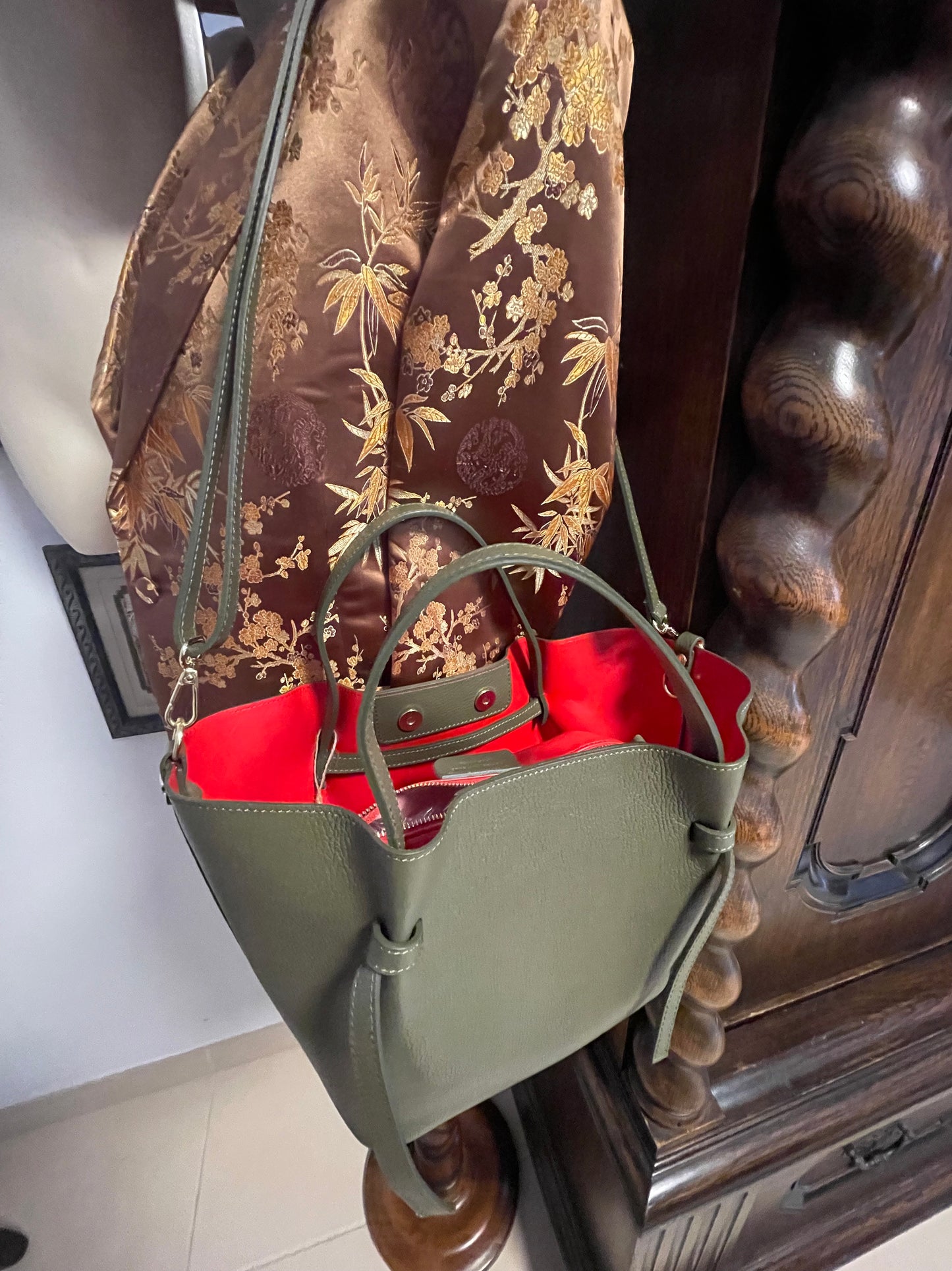 Leather green shopper