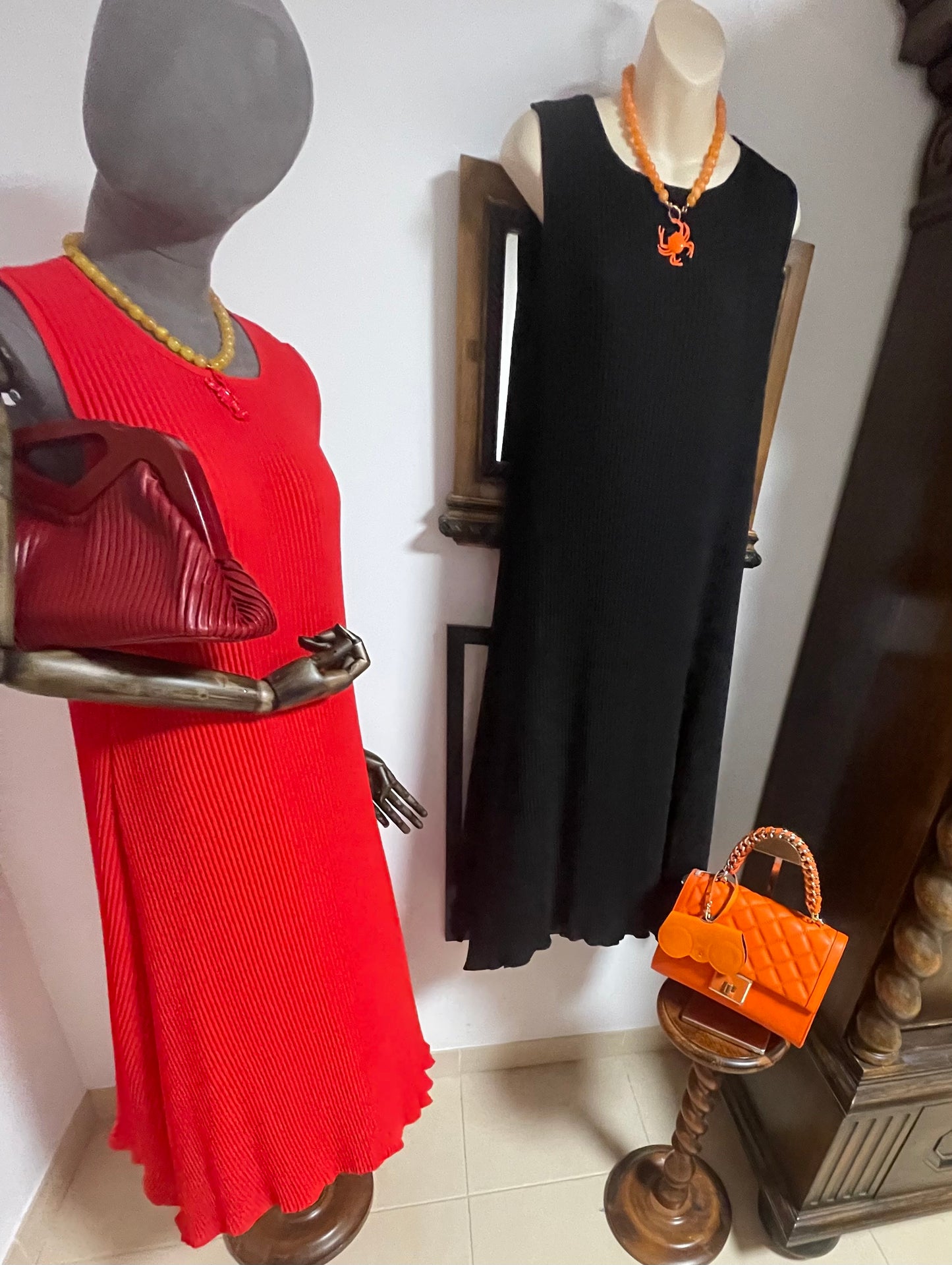 Long dress with neckpiece