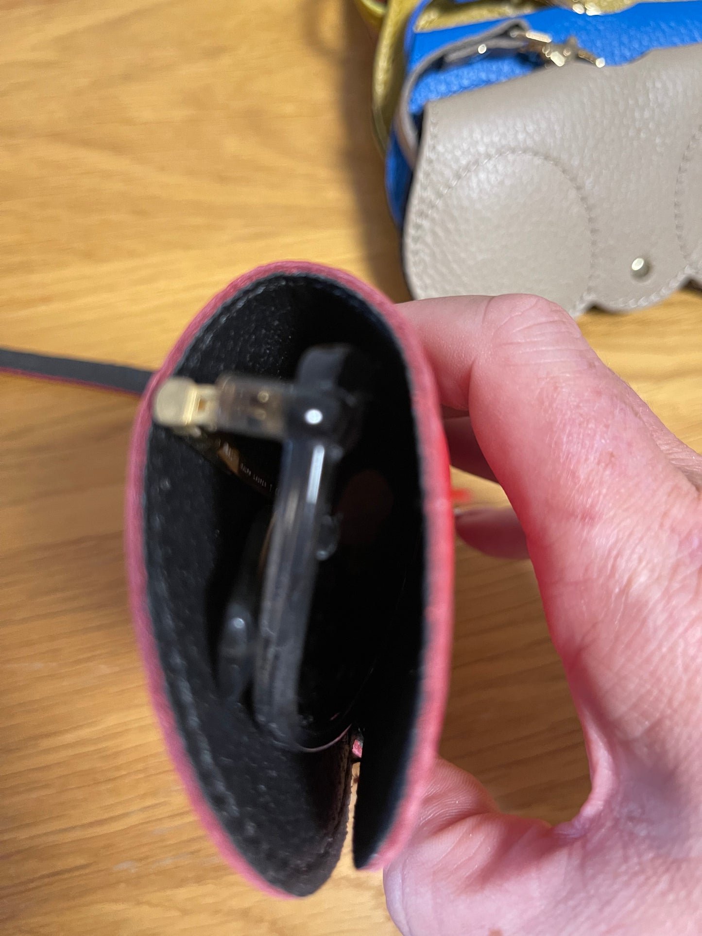 100% leather glasses holder