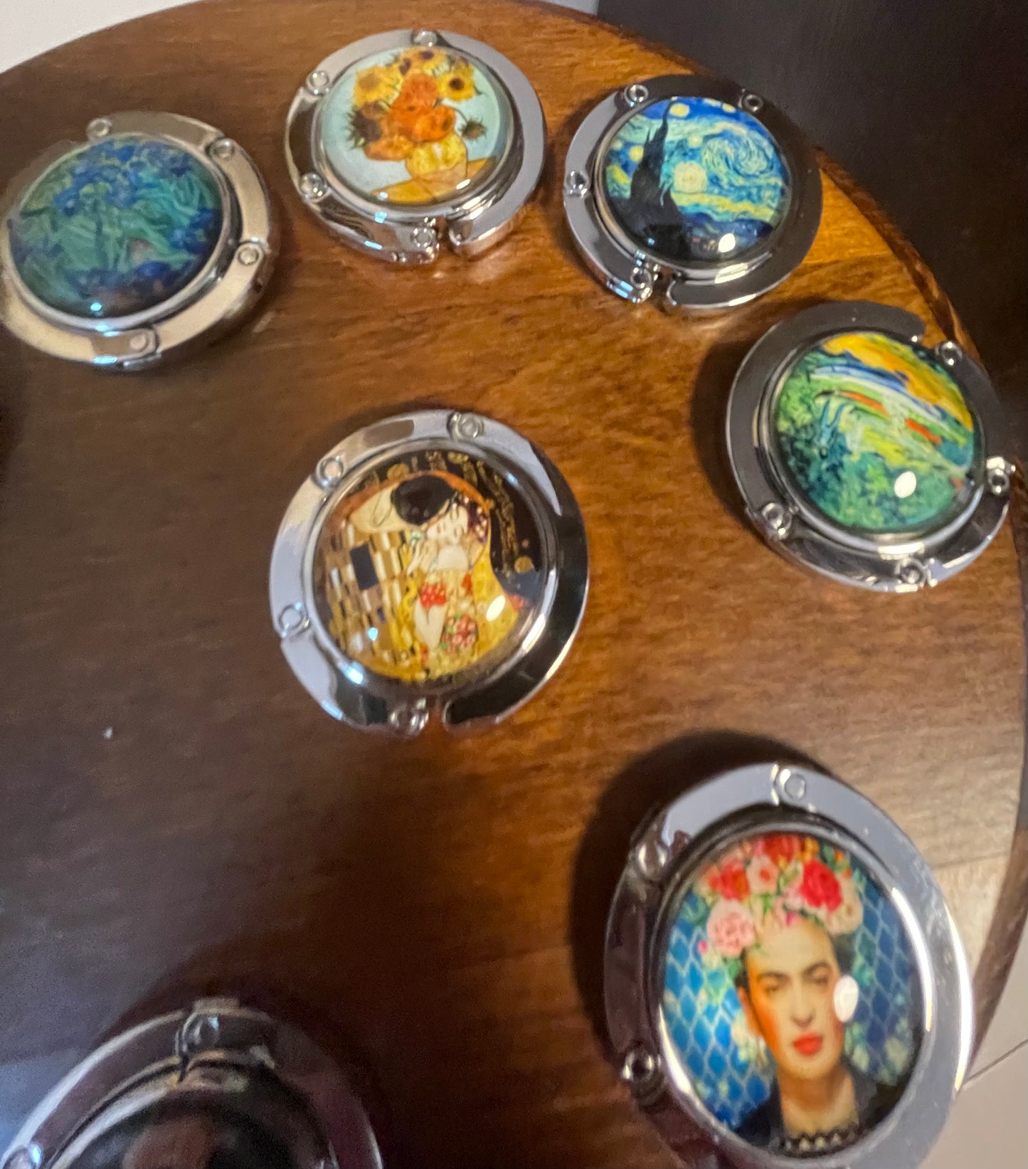 Handbag holders