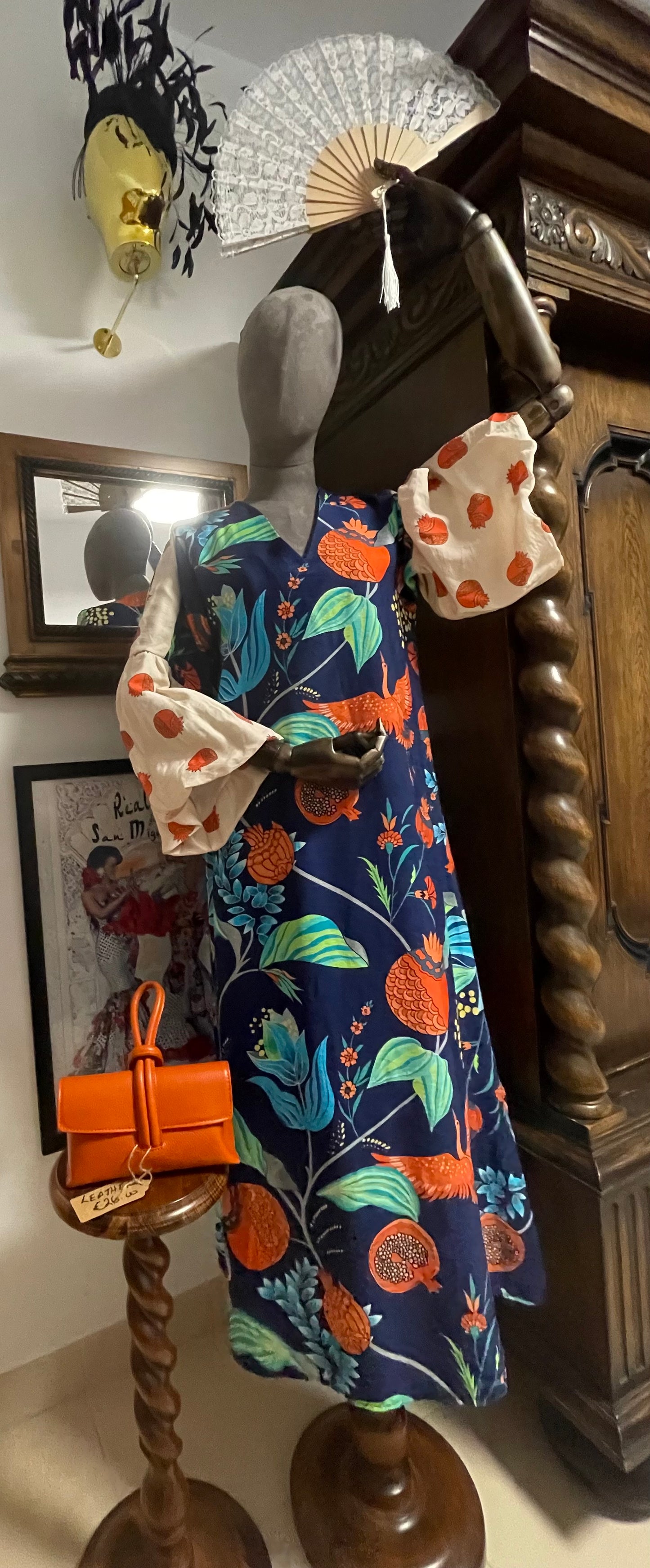Long dress with puff sleeve