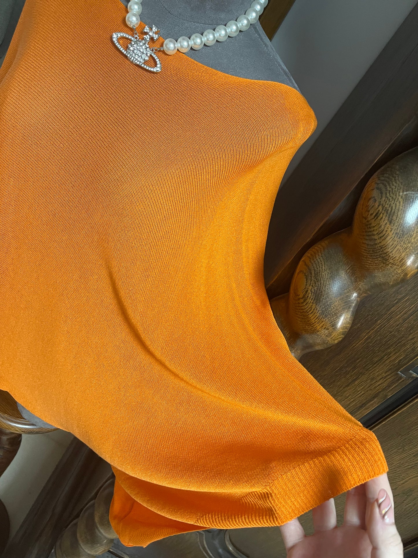 Fine knit batwing sleeve jumper