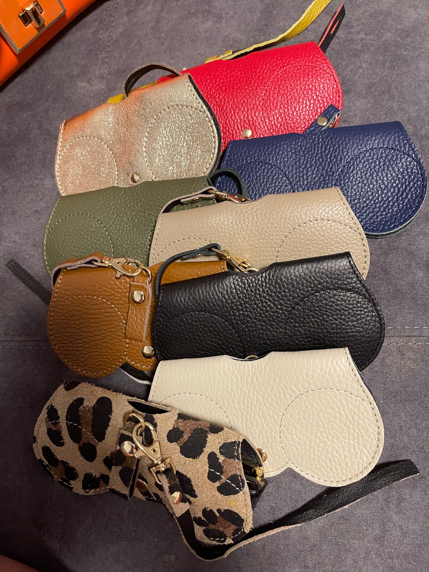 100% leather glasses holder