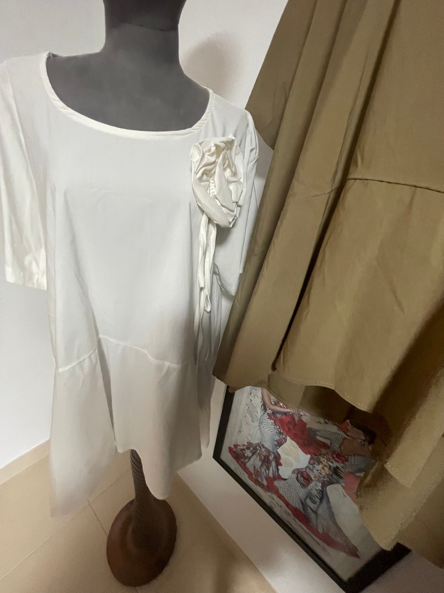 ‘Galway Collection‘ flower detail top
