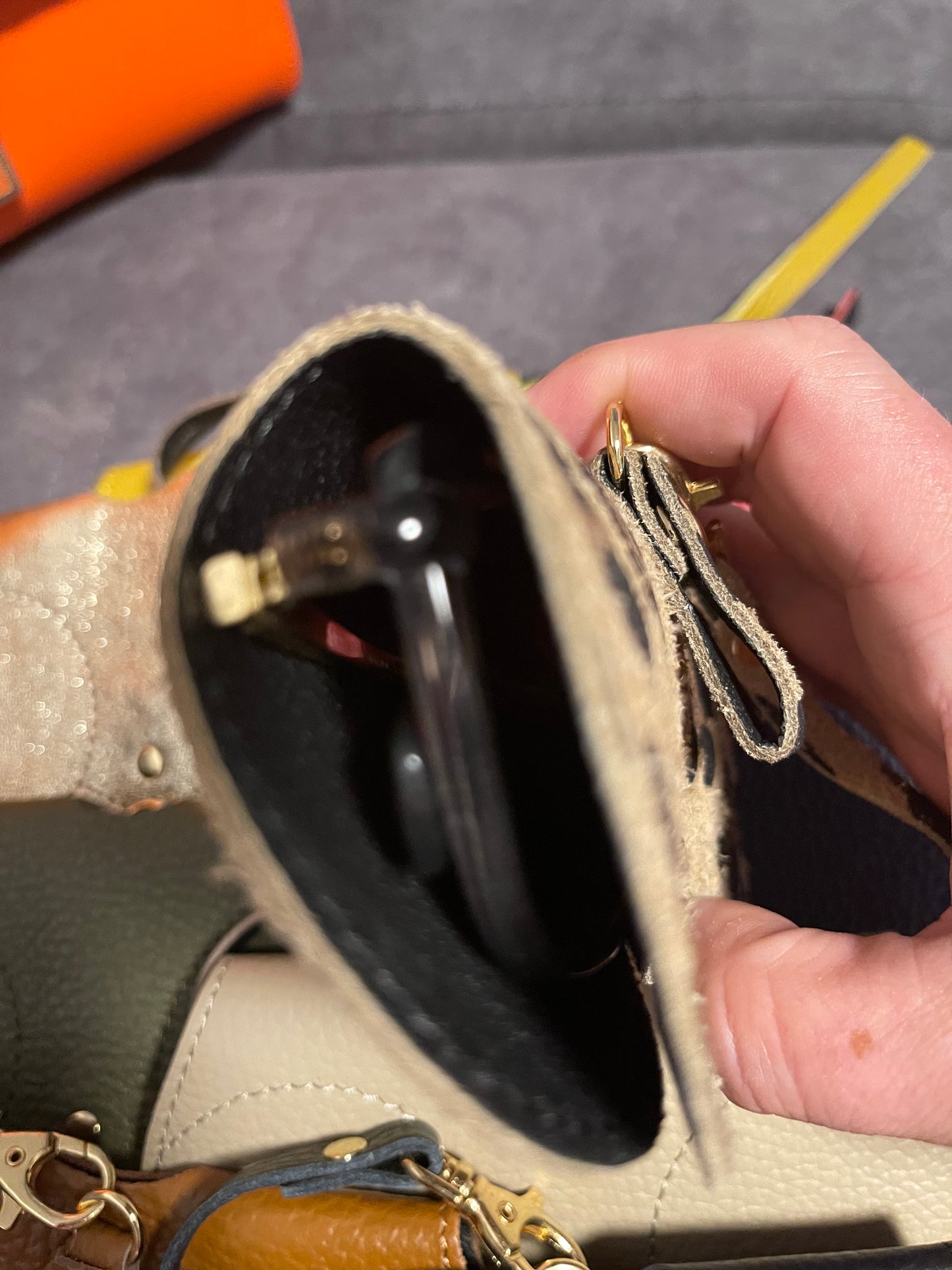 100% leather glasses holder