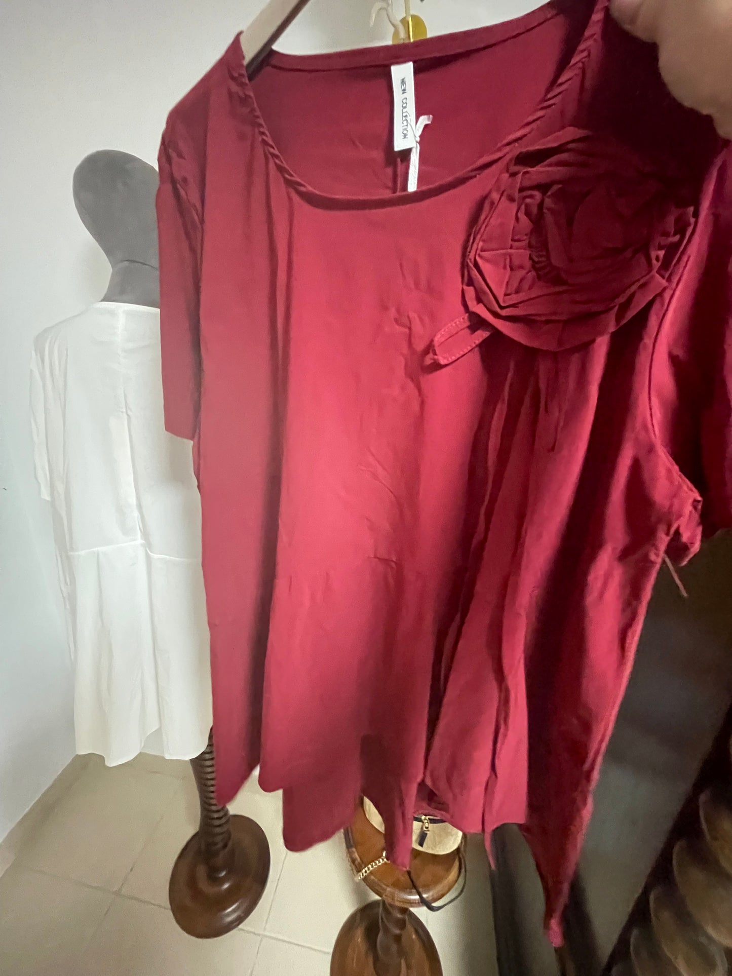 ‘Galway Collection‘ flower detail top