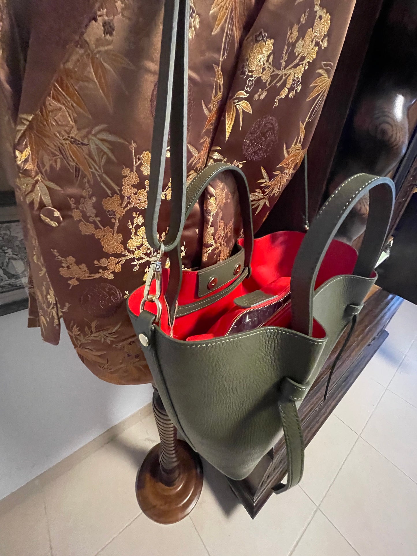 Leather green shopper