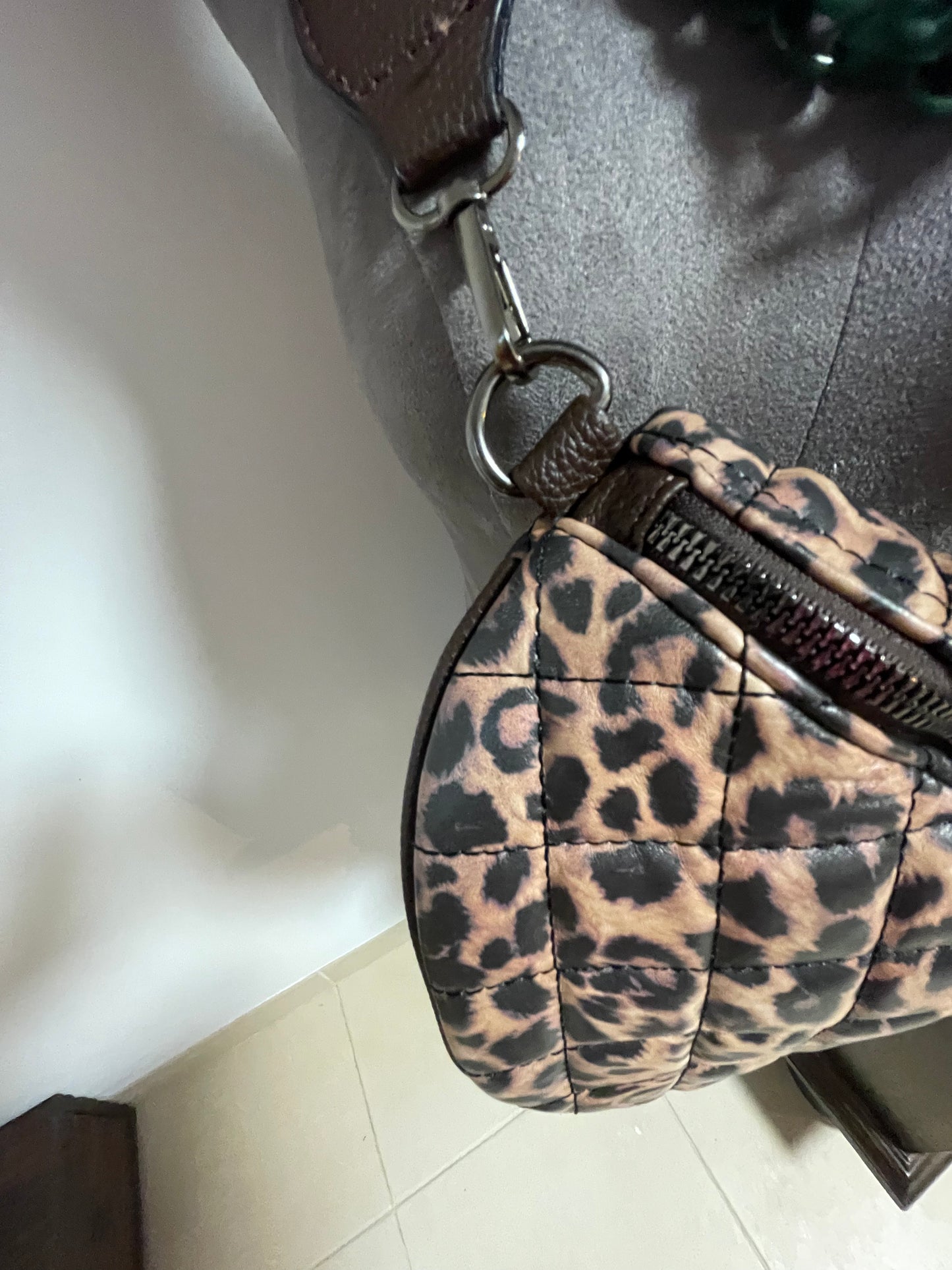 Large leopard print quilted bumbag