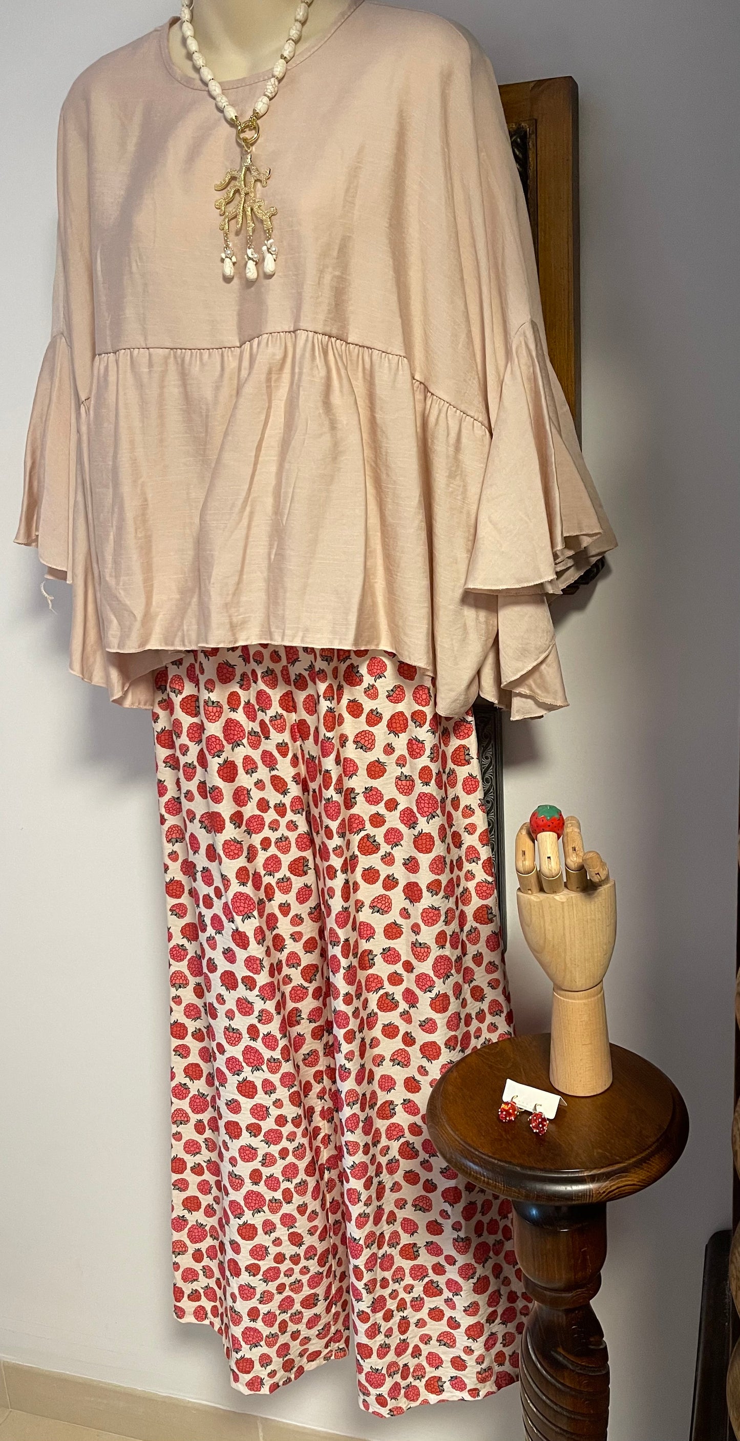 Strawberry wide leg pants